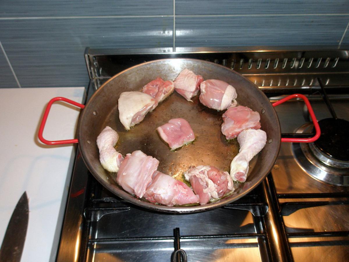 • Pollo e Coniglio in padella