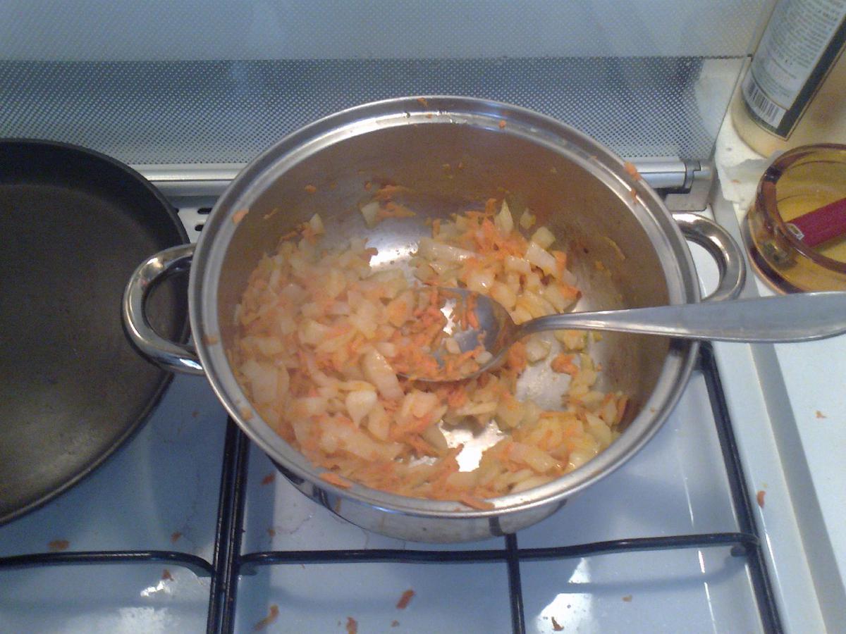 • Soffritto con burro, cipolla e carota