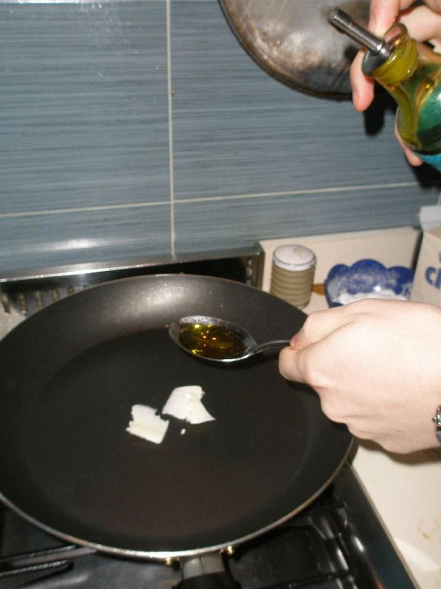 • Burro e olio in padella