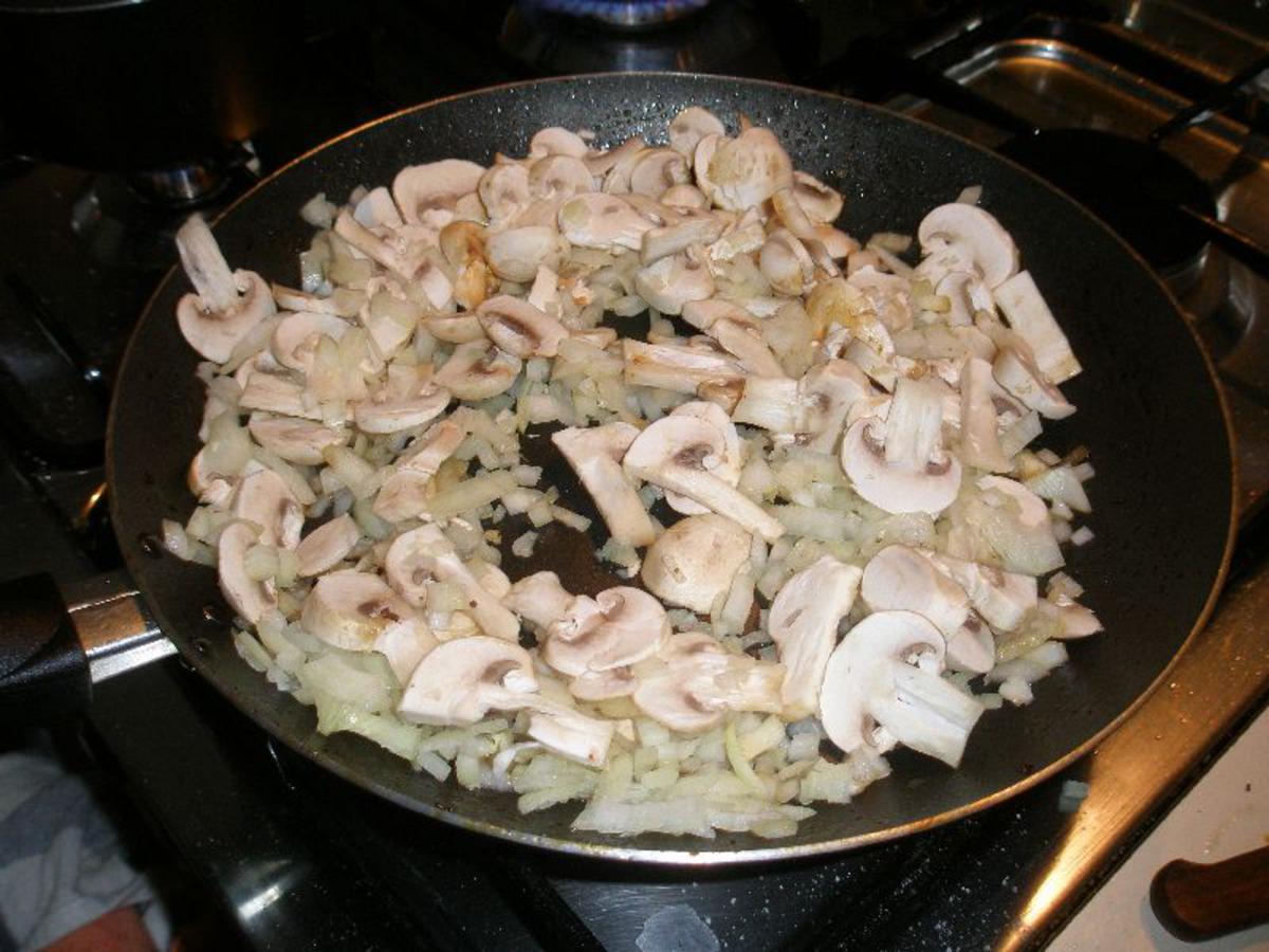 • Cipolla e funghi